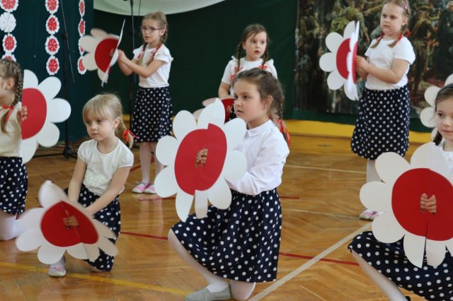 b_1024_768_0_00_images_2023_2024_WYDARZENIA_3maja_439227841_899744768620139_3006191666665631275_n